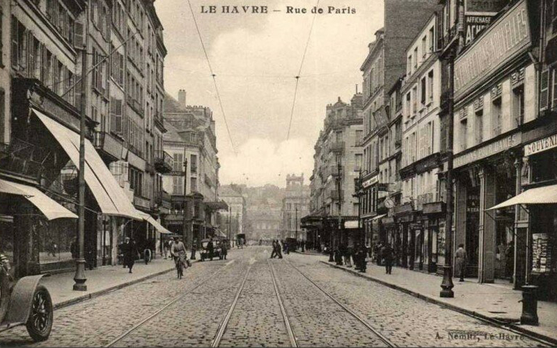 French high street Parisian Historical Awnings-2.