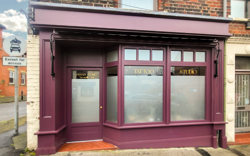 Retractable-Awning-Thistle-Tattoo-Studio