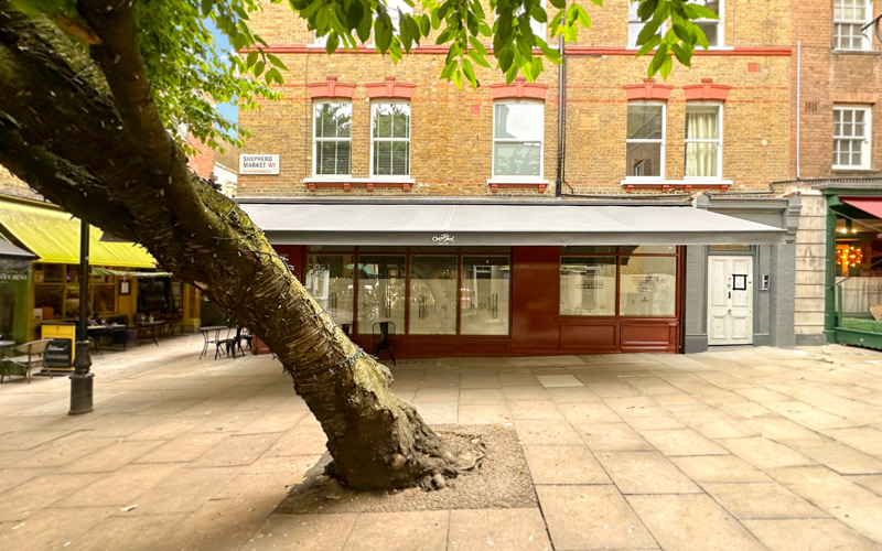 Bespoke Awnings 50 Shepard Market