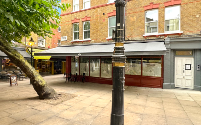 Folding-arm Awning 50 Shepard Market